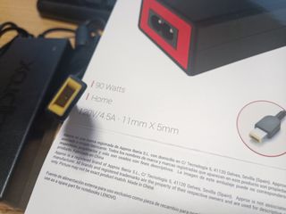 Cargador 90W para LENOVO (ver clavija)