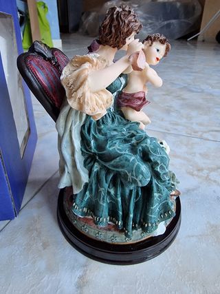 Capodimonte - La mamma ed il Bambino