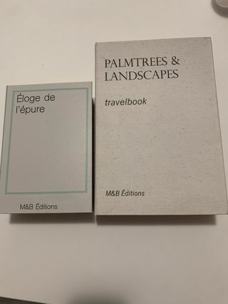 Coppia portagioie a forma di libri 