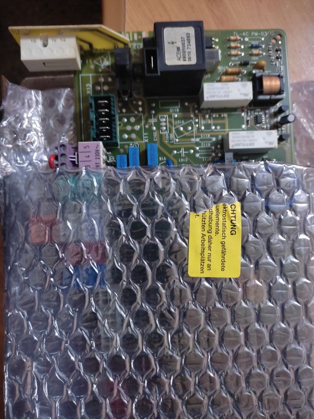 Placa principal caldera Vaillant Ecotec Plus.