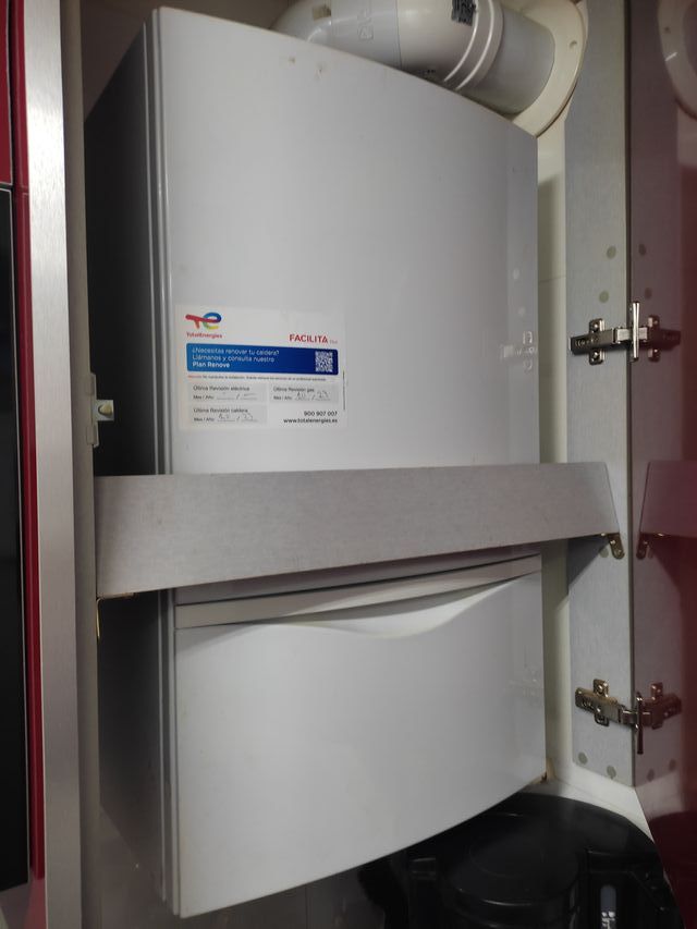 Placa principal caldera Vaillant Ecotec Plus.