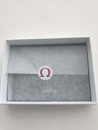 OMEGA Brand Memorabilia. Cartera portatarjetas