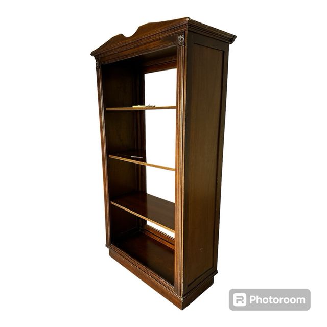 Vetrina libreria stile arte povera