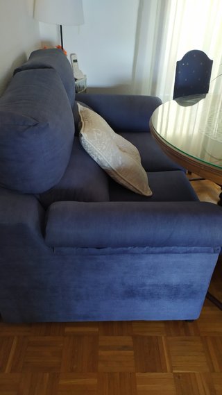 Sofa de 2 plazas , precio negociable