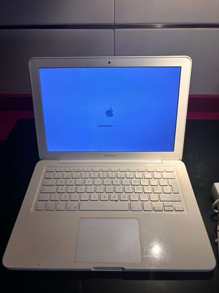 MacBook Blanco de 13 pulgadas (2010)