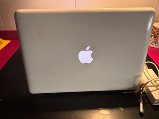 MacBook Blanco de 13 pulgadas (2010)