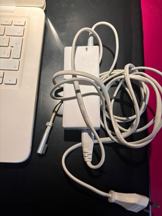 MacBook Blanco de 13 pulgadas (2010)