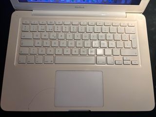 MacBook Blanco de 13 pulgadas (2010)