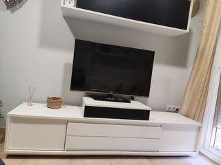 Mueble salón blanco. 