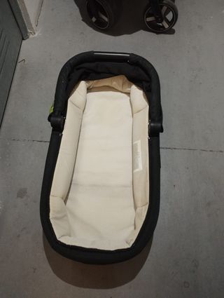 Carro bebé trío marca chicco