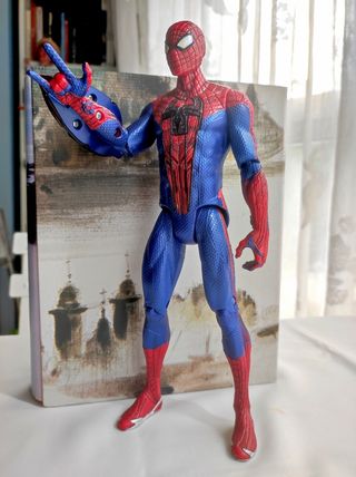 Ultimate Spiderman. Muñeco.