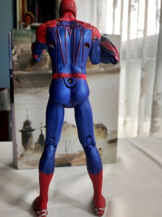 Ultimate Spiderman. Muñeco.