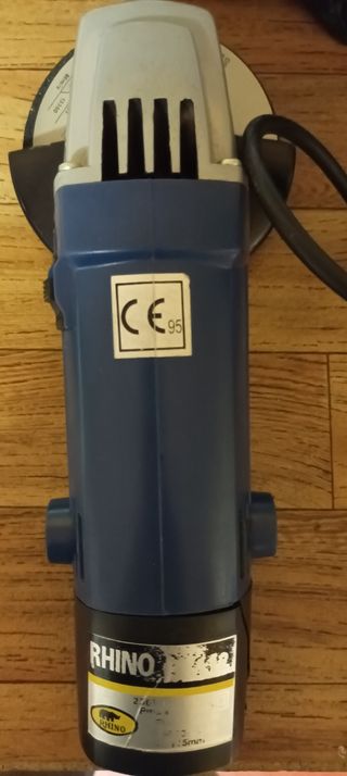 Amoladora de ángulo. Marca Rhino