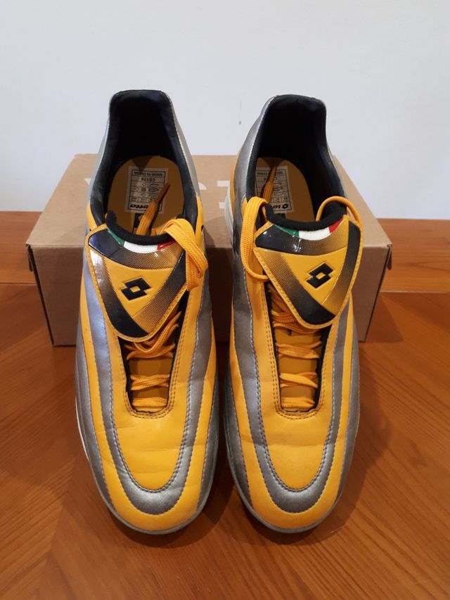 Chaussures De Foot Vintage Lotto Sheva Speed FG-3F - Taille 41 EU - Jaune/Gris - Occasion Bon état