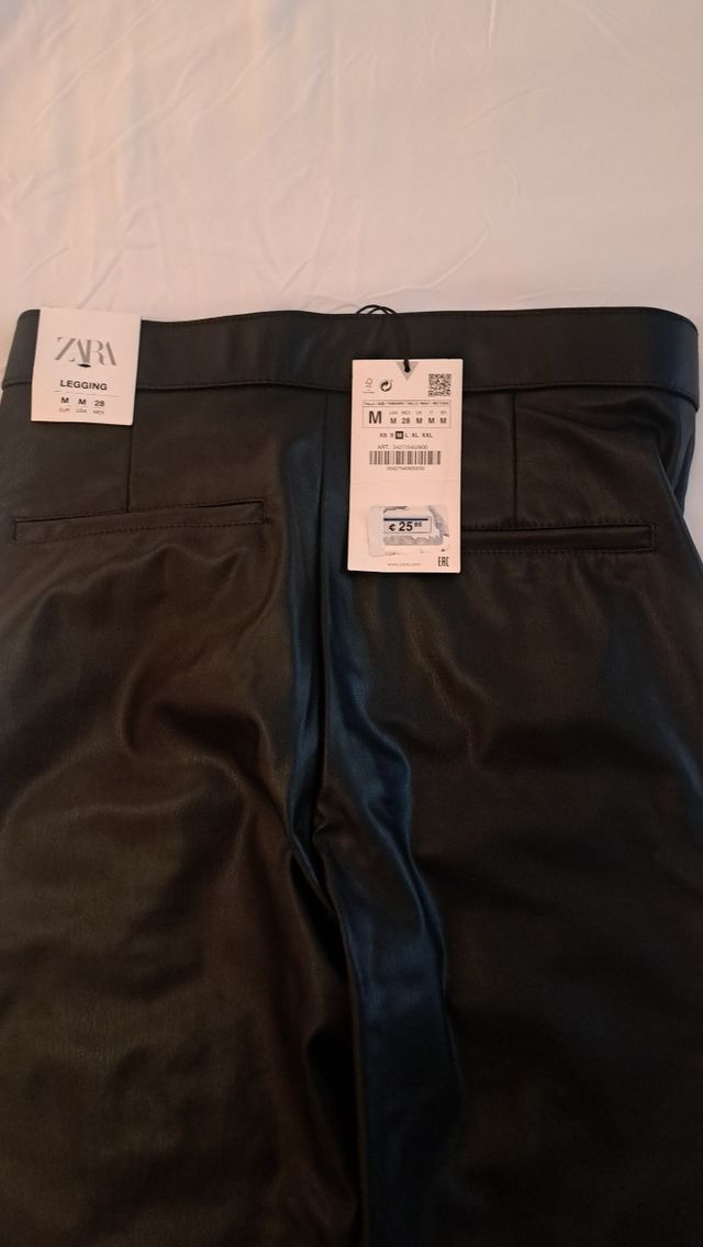 Pantalon de cuero nuevo Zara