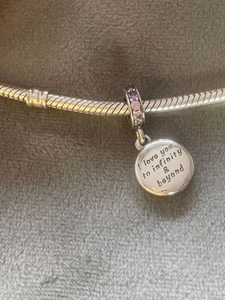 Charm infinito y estrellas