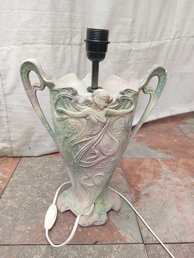 Lampara mesa con pantalla