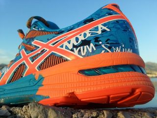 Asics Gel Noosa Tri 10