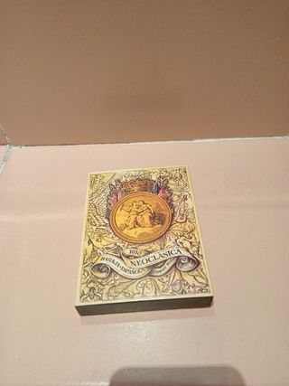 Baraja neoclásica de cartas