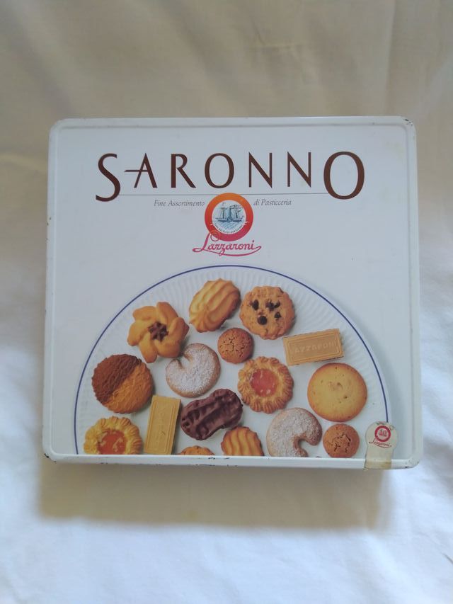 scatola in latta vintage saronno da collezione