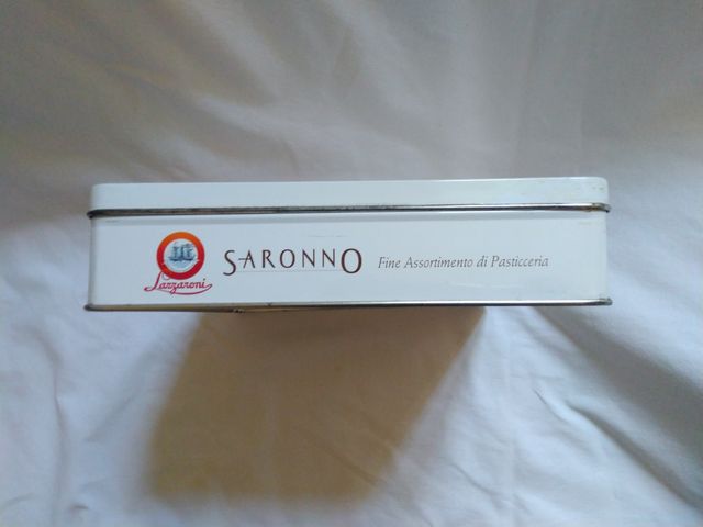 scatola in latta vintage saronno da collezione