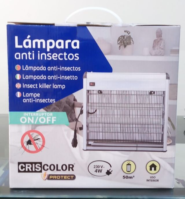 Lámpara anti insectos