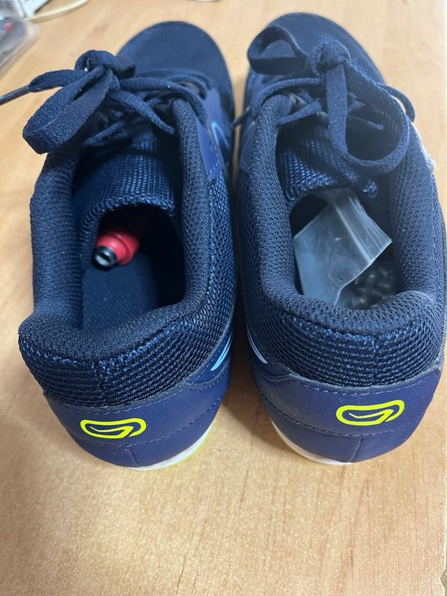 Vendo zapatillas atletismo con clavos