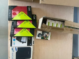 Set de fundas, protectores y otros