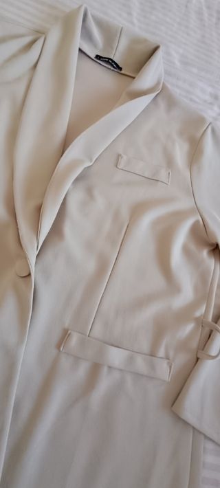 Traje chaqueta elástico beige