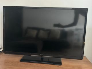 TV PHILIPS 42”