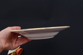 Plato vintage La Cartuja de Sevilla escena caza