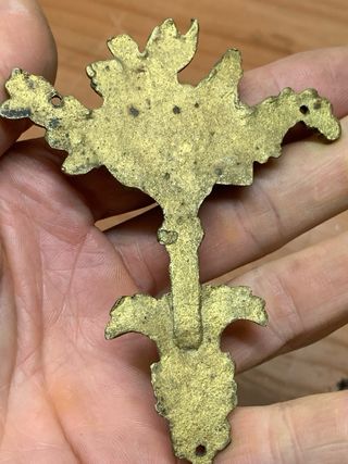 Bonito ADORNO LATON PARA MUEBLE