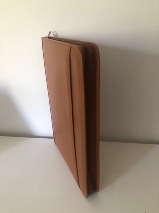 Cartera portadocumentos cuero