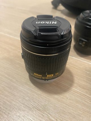 Nikon D3400 18-55 + 50 + 35mm + cargador + mochila