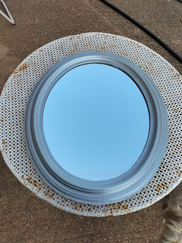 Bonito espejo de pared