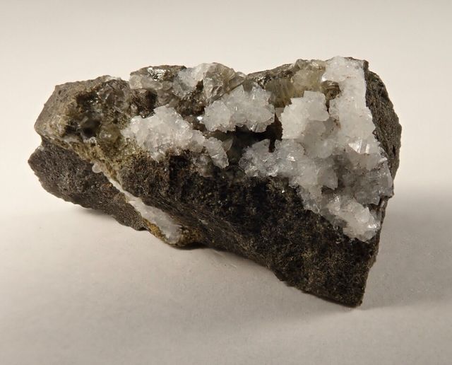 Mineral. Gismondina (Ca)