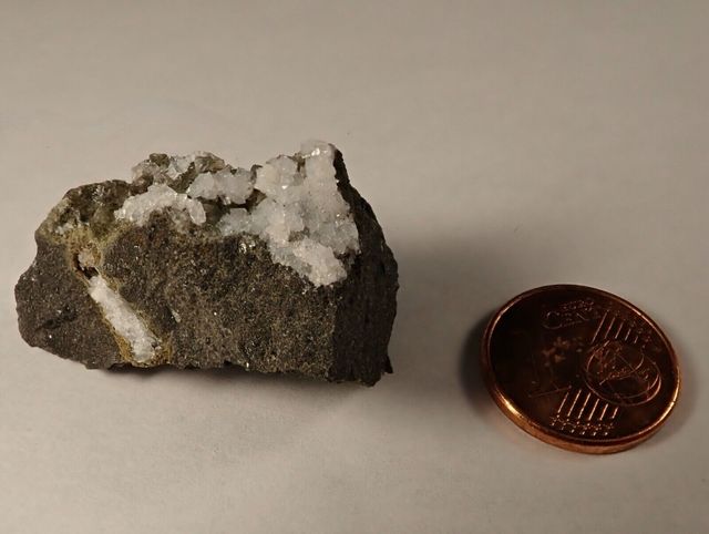 Mineral. Gismondina (Ca)