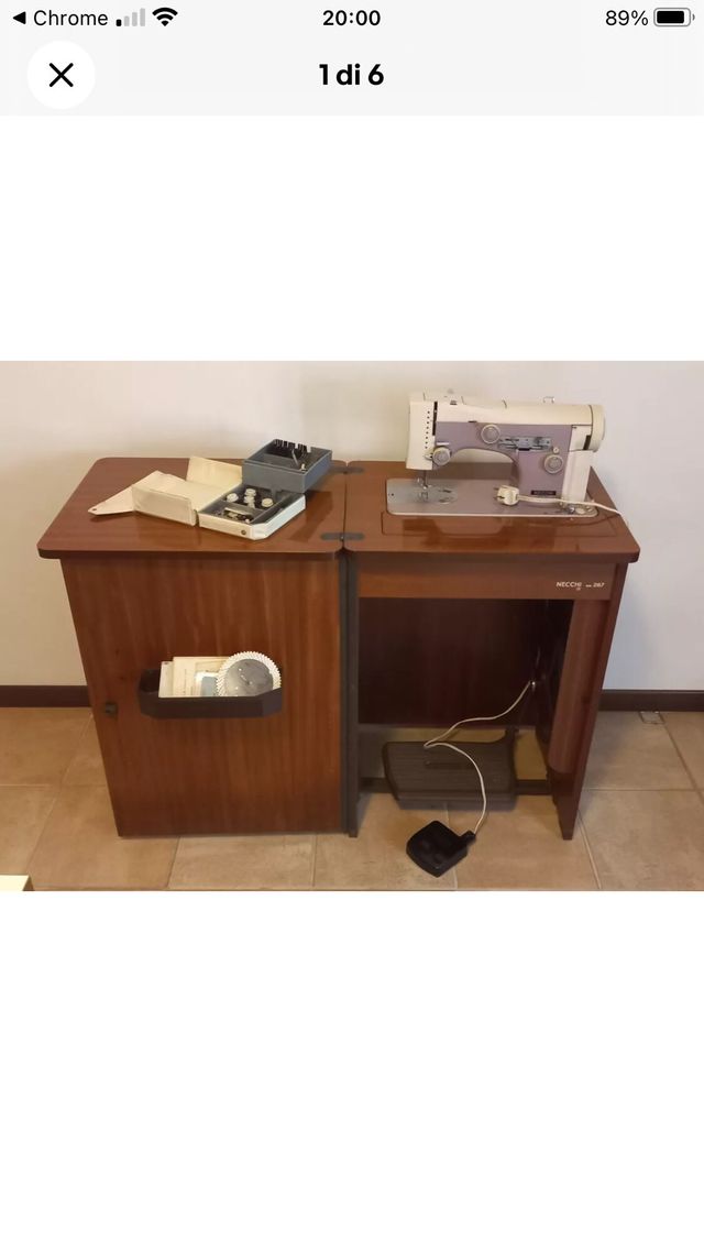 Macchina per cucire necchi