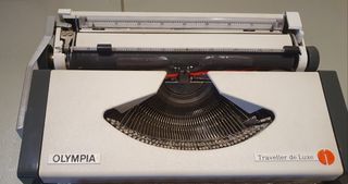 Maquina de escribir vintage OLYMPIA
