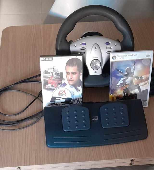 volante y pedales videojuego Trust + 2 videojuegos