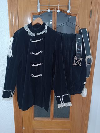 Pack Familiar Trajes Estudiantes MyC 