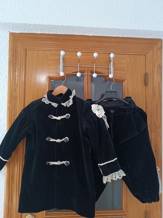 Pack Familiar Trajes Estudiantes MyC 