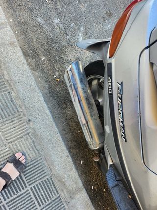 Moto 400