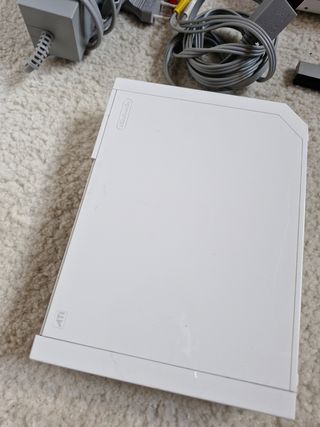 Nintendo Wii + Accessori e 3 Giochi
