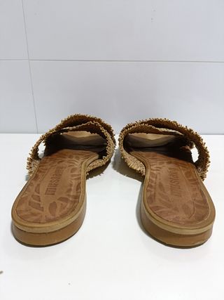 Sandalias Mustang de piel sandali da donna