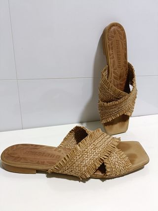 Sandalias Mustang de piel sandali da donna