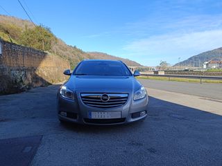 ACEPTO CAMBIO, PONGO DINERO  Opel Insignia 2010