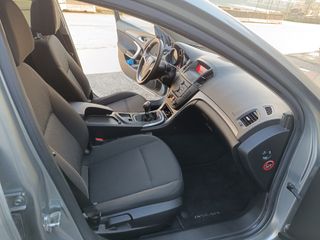 ACEPTO CAMBIO, PONGO DINERO  Opel Insignia 2010