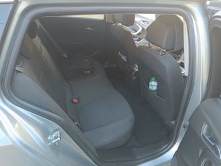 ACEPTO CAMBIO, PONGO DINERO  Opel Insignia 2010