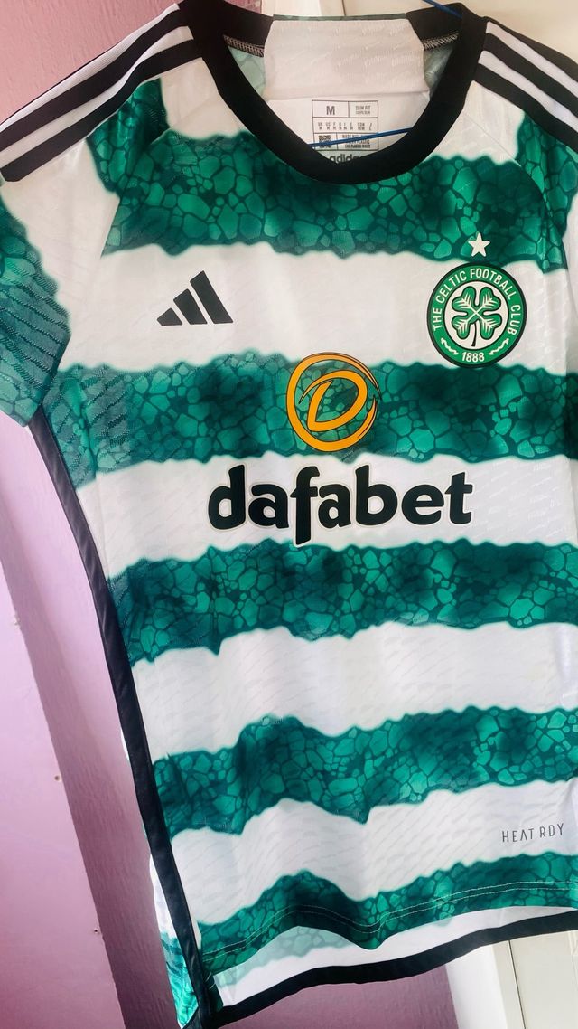 Nuova camicia celtica